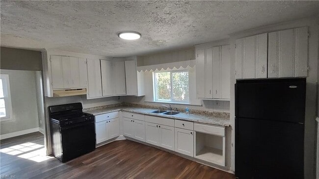 Foto del edificio - 5949 Jefferson Ave