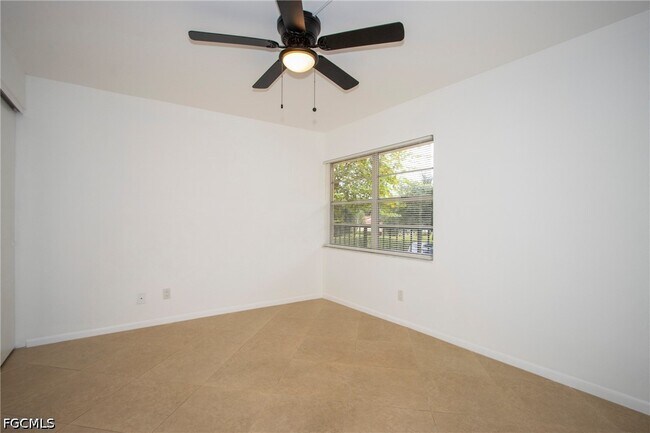 Building Photo - 1083 Forest Lakes Dr
