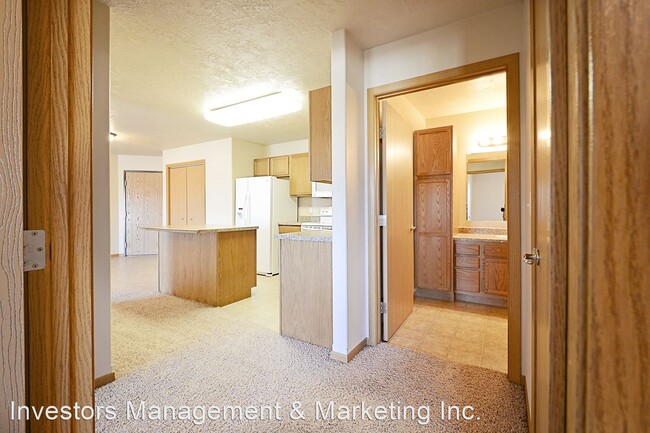 Foto del edificio - 3800 2nd St NE