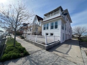 Building Photo - 227 E Chester St