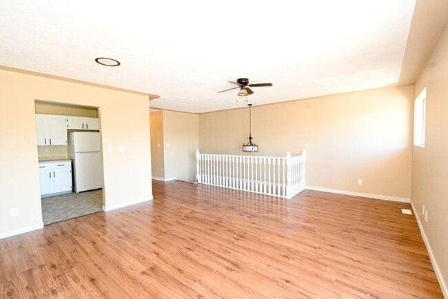 Building Photo - 3 bedroom in Prince George BC V2L 2V7