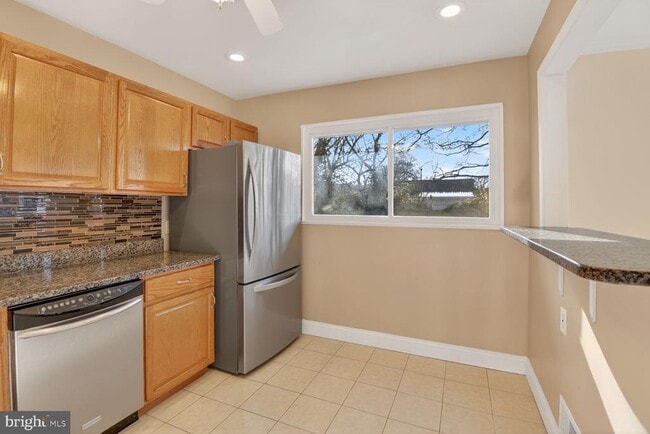 Building Photo - 2308 Senator Ave