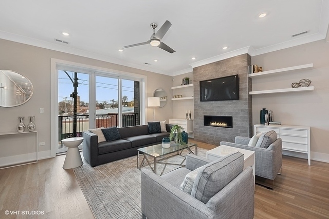 Foto del edificio - 2745 W Lawrence Ave