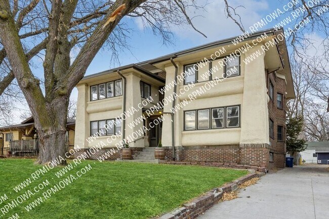 Building Photo - REMODELED!!! Historic Charming 2 Bedroom a...