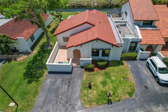 Foto del edificio - 11054 SW 136th Ct
