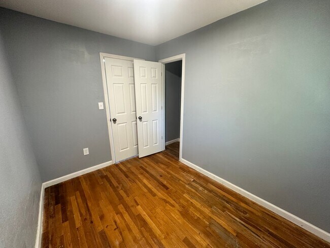Foto del edificio - 1612 NE 24th St
