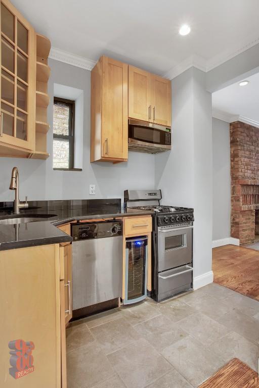 Foto del edificio - 209 E 25th St