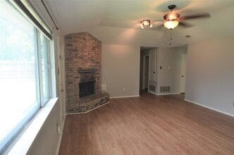 Building Photo - 24006 Merry Oaks Dr