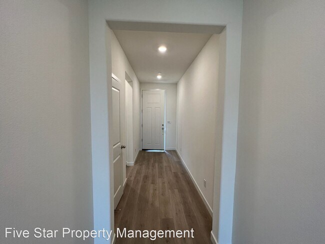 Foto del edificio - 3 br, 2 bath House - 3492 Guru Dr