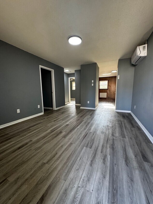 Foto principal - 505 N Ellis St