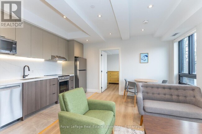 Photo du bâtiment - 1000 Bathurst St