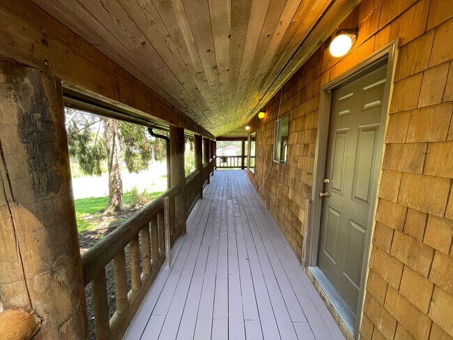 Building Photo - 7442 Old Brook Lane