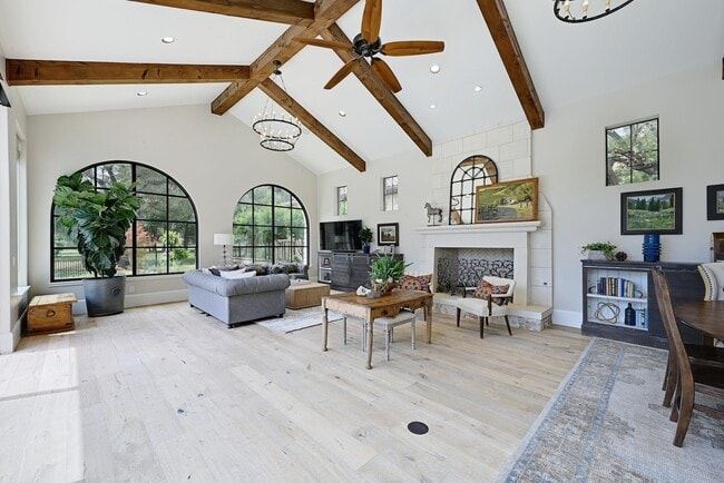 Building Photo - 116 Escavera Cove