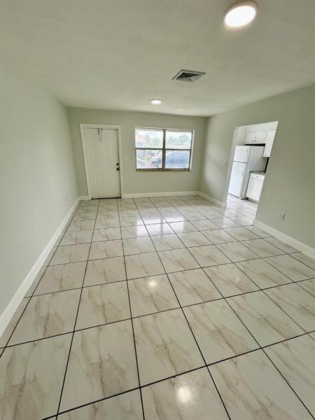 Building Photo - 7311 Venetian St
