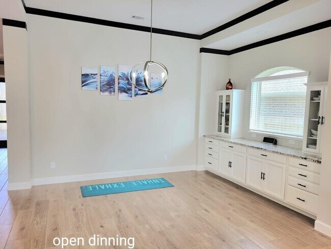 Building Photo - 2107 Spraul Market Dr