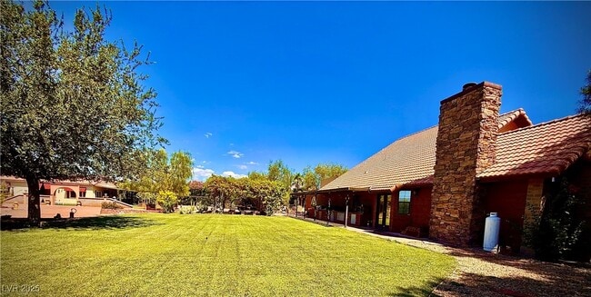 Building Photo - 6500 Bullring Ln