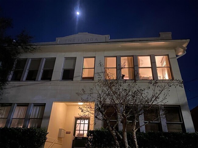 Foto del edificio - 2905 Albany St