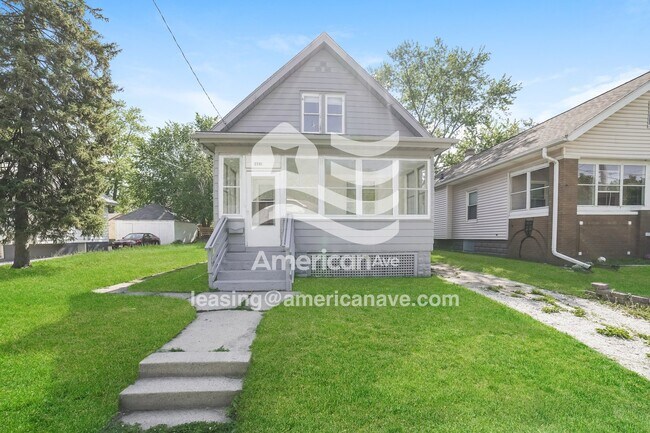 Building Photo - 2716 N Peoria Ave