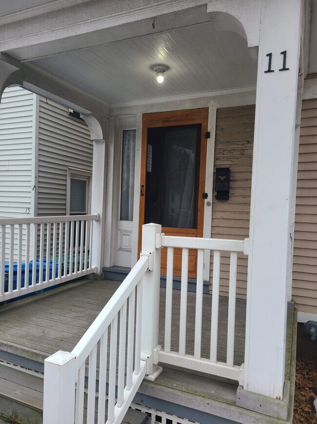 Foto del edificio - 11 Cypress Street