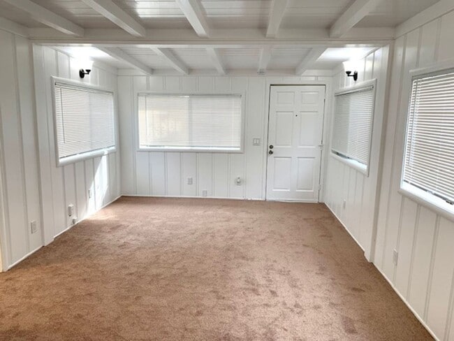 Photo - 07038 Apartment