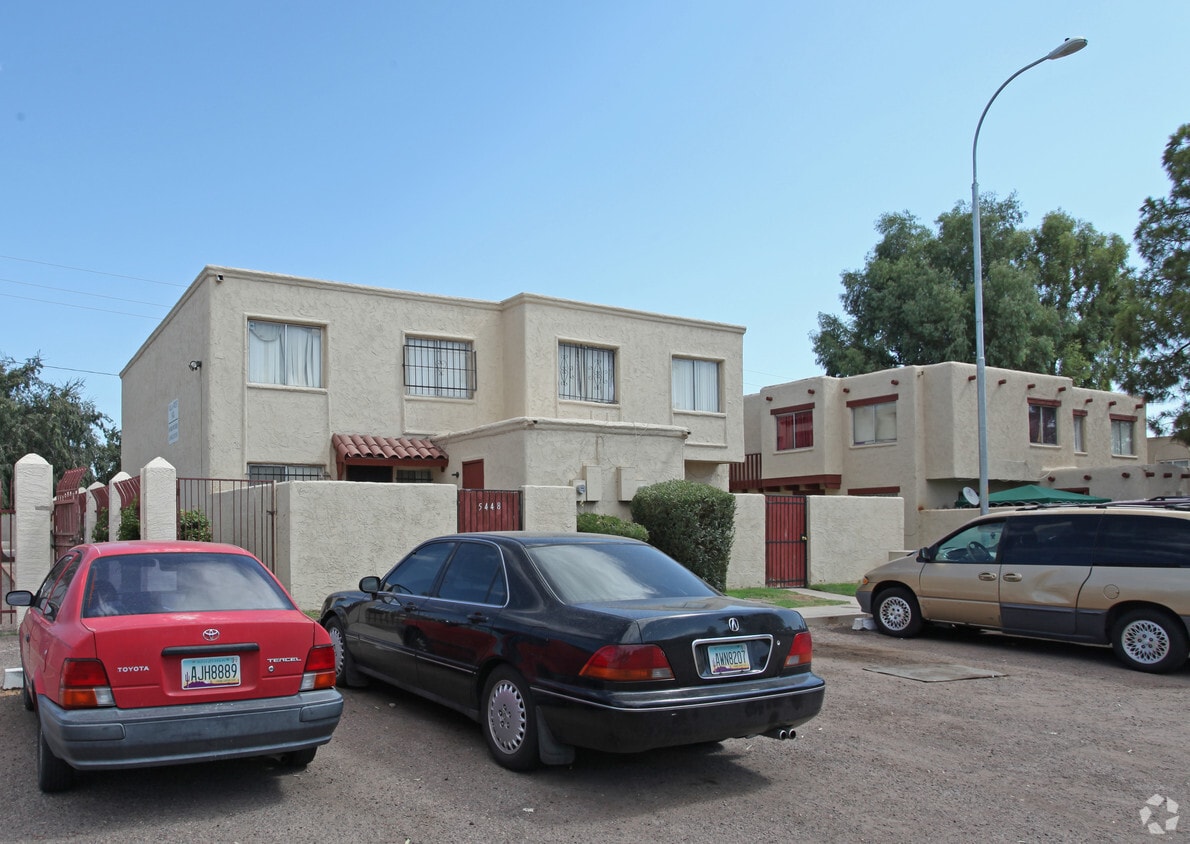 Primary Photo - Hallcraft Villas West