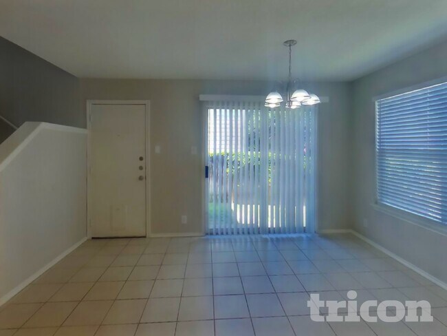 Building Photo - 16102 Ambush Grove