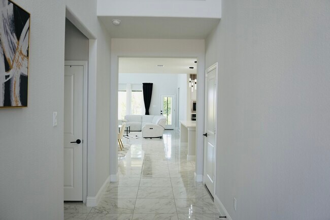 Foto del edificio - 2801 Riverview Rd