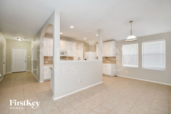Foto del edificio - 716 Austin Ln