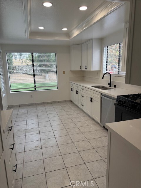 Foto del edificio - 1123 Cleghorn Dr