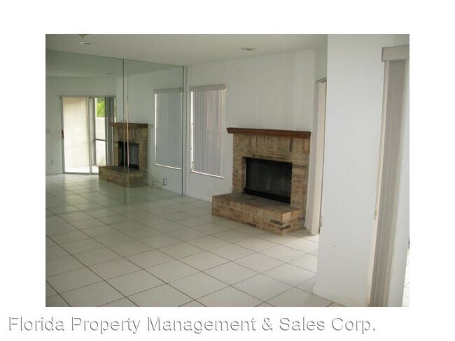 Building Photo - 10855 Cypress Glen Dr