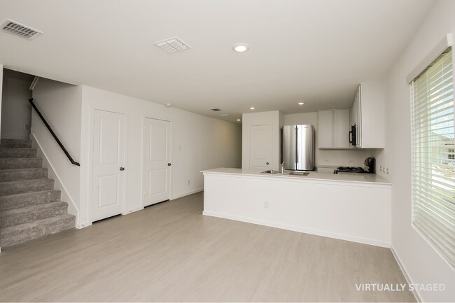 Building Photo - 2749 Mistwood Dr