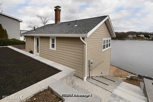 Building Photo - 1 br, 1 bath Apartment - 330 Lake Ave