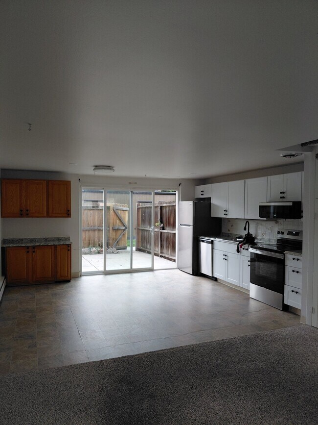 Building Photo - 8682 W 51st Ave
