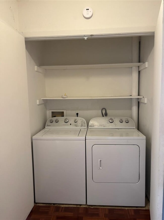 Building Photo - 3103 Edgedale Dr