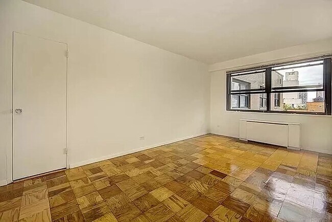 Building Photo - West 55th Street