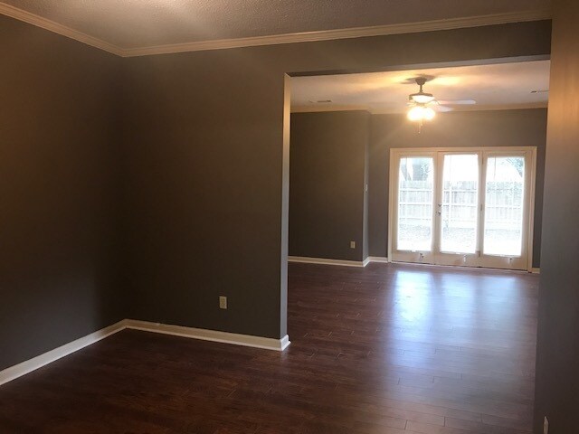 Photo - FANTASTIC DUPLEX FOR RENT!!! House