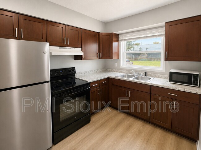 Foto del edificio - 2606 S Duluth Ave