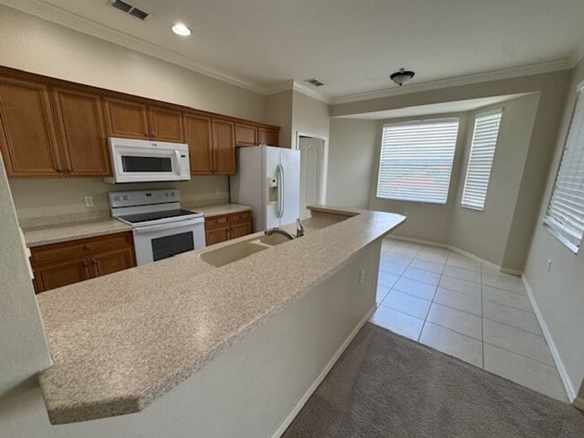 Building Photo - 2 bedroom 2 bathroom Condo in Terraces at ...