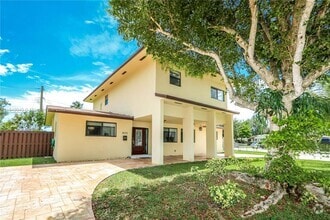 Building Photo - 8035 SW 102nd Ave