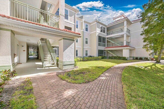 Foto del edificio - AVAILABLE January 2026 - 1/1 Condo - Across from Coconut Point - No Pets