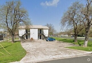 Building Photo - 8418 Riverstone Dr