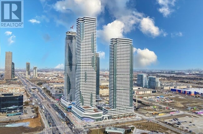 Photo du bâtiment - 225 Commerce St