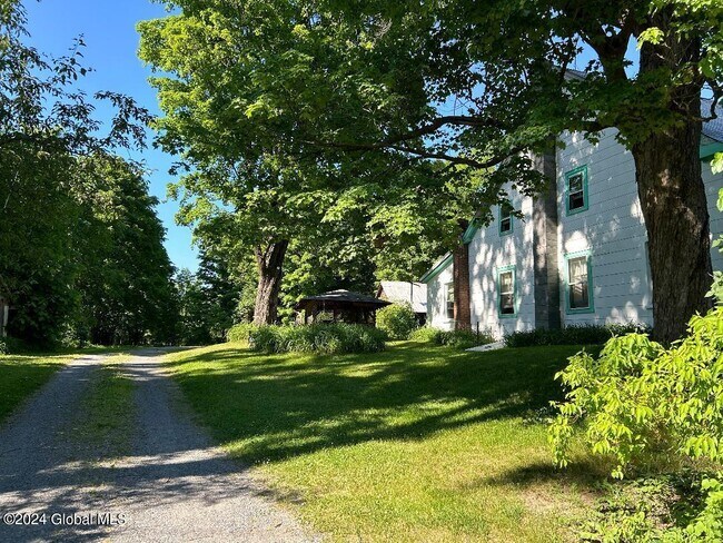 Building Photo - 147 Anthony Rd