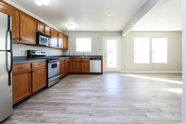 Building Photo - 7926 Hydrangea Ct