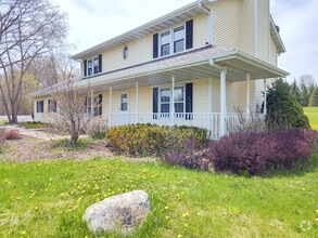 Building Photo - 2322 Cedar Sauk Rd