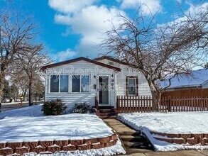 Building Photo - 4998 N Irving St