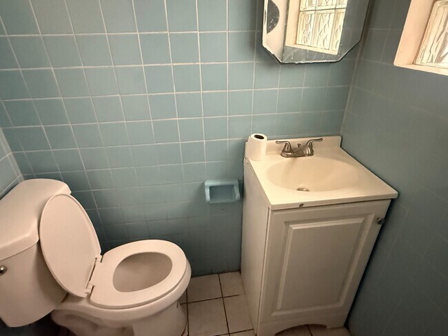 Foto del edificio - 4450 S Wood St