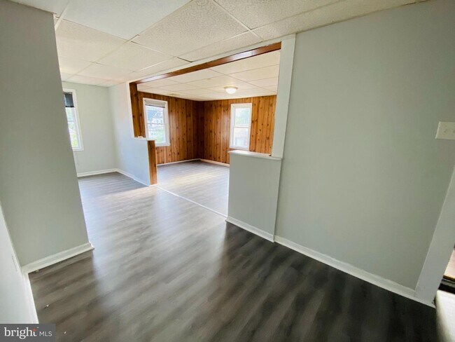 Foto del edificio - 529 Sassafras St