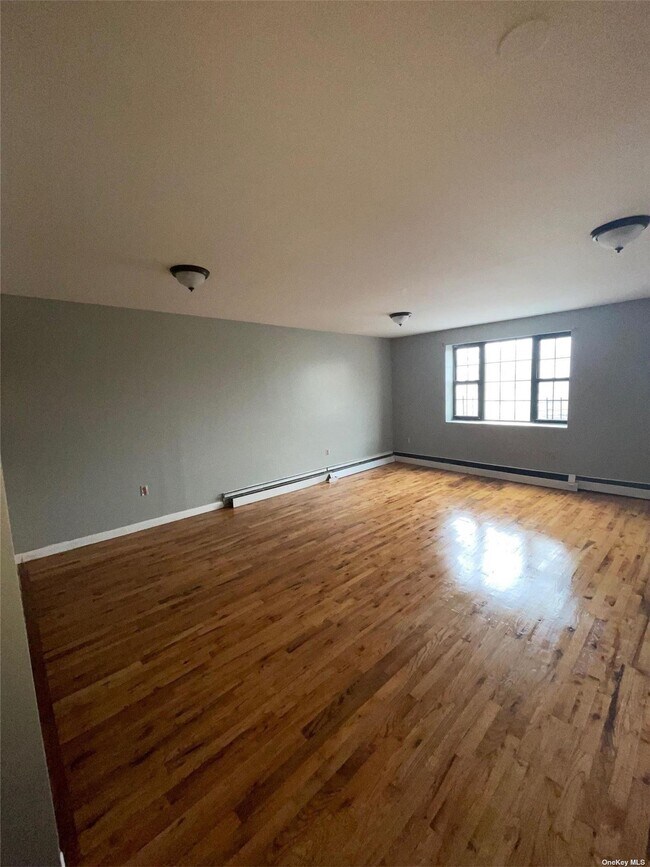 Foto del edificio - 529 Wyona St