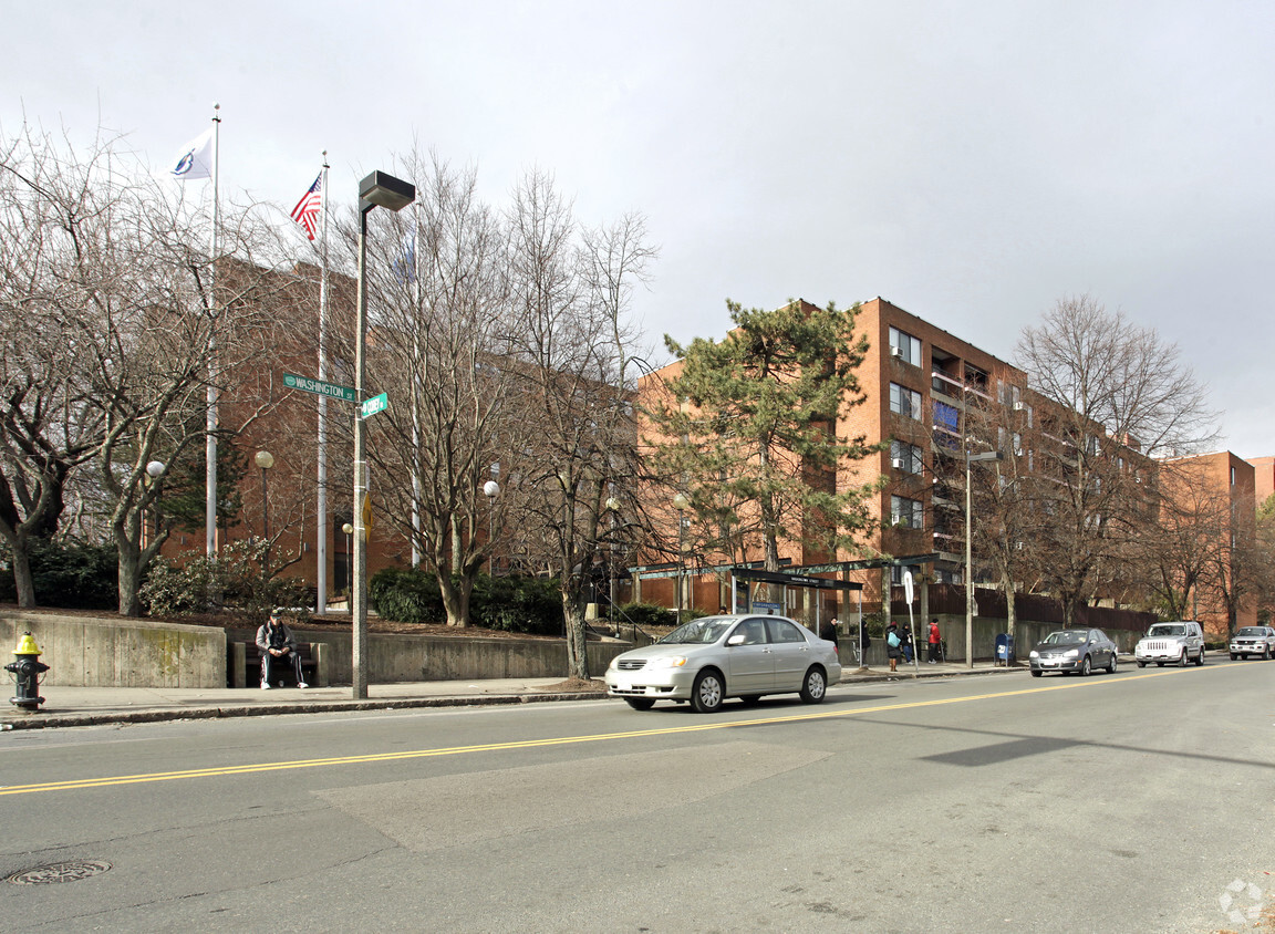 Foto del edificio - Patricia White Apartments